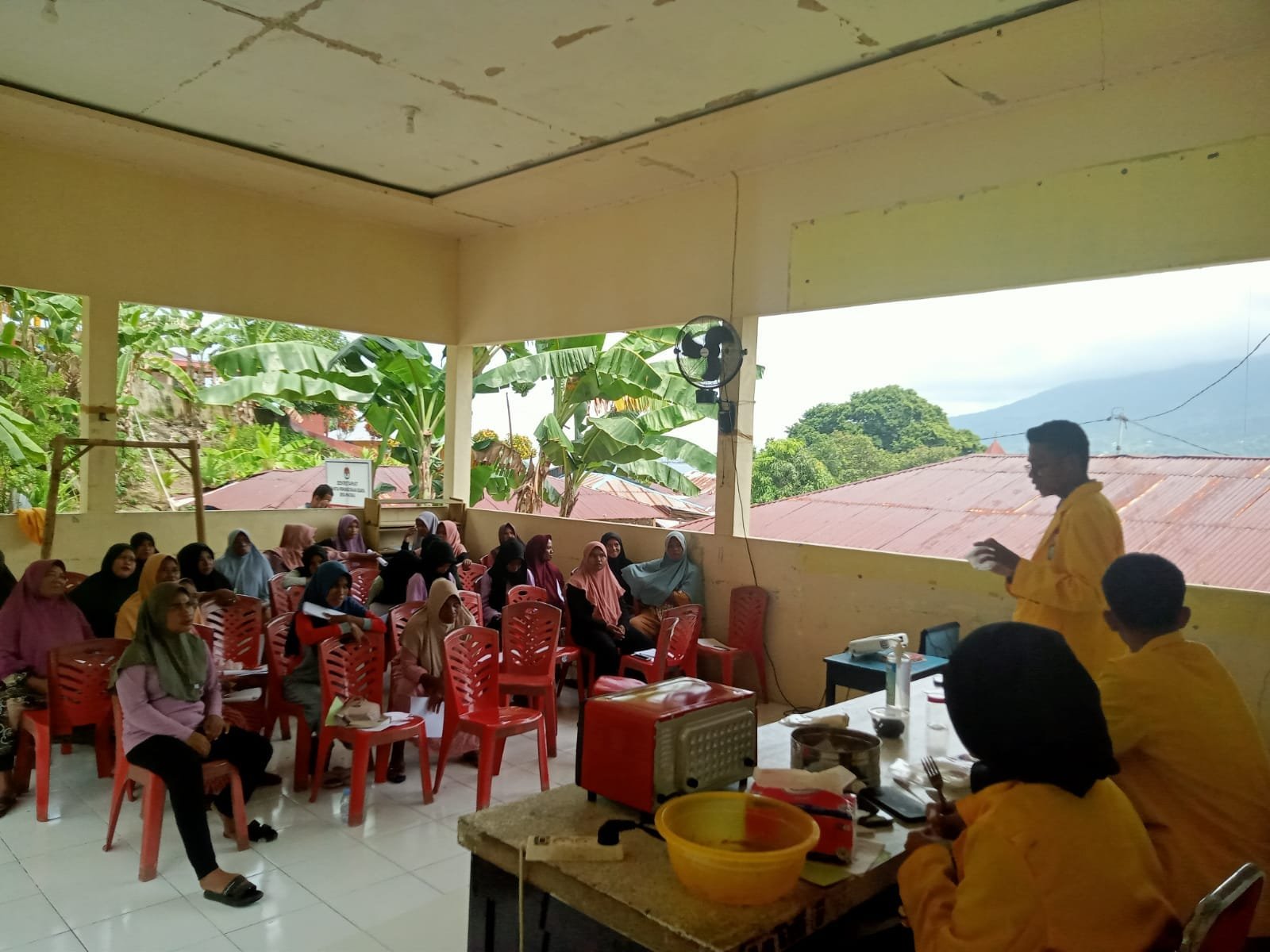 Prodi THP Unkhair Dorong MBKM melalui Pelatihan Olahan Sukun di Desa Maitara